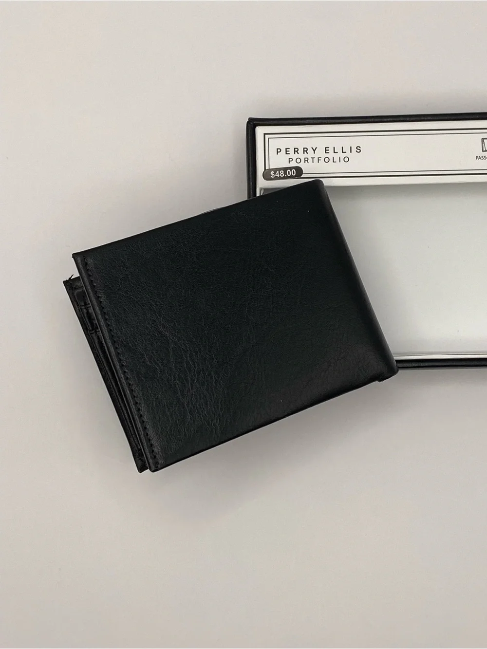 Perry Ellis Black Leather Bi-Fold Wallet Mens Wallet